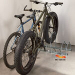 Râtelier 3 vélos sur 2 niveaux "fat bike"